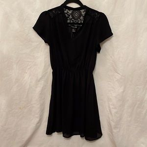 Black Sheer Lace Dress Goth Emo New Wave Women’s Medium Flowing Short Skirt